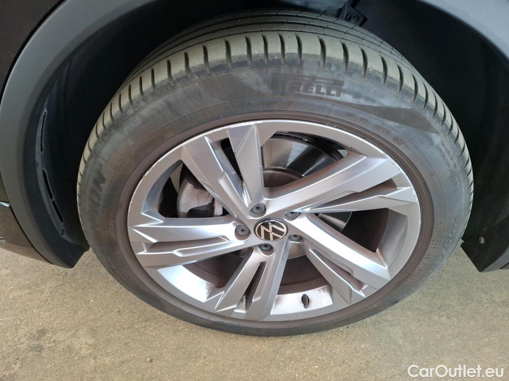  Volkswagen  Tiguan VOLKSWAGEN  / 2020 / 5P / SUV 1.4 eHybrid 245 DSG6 R-Line #34