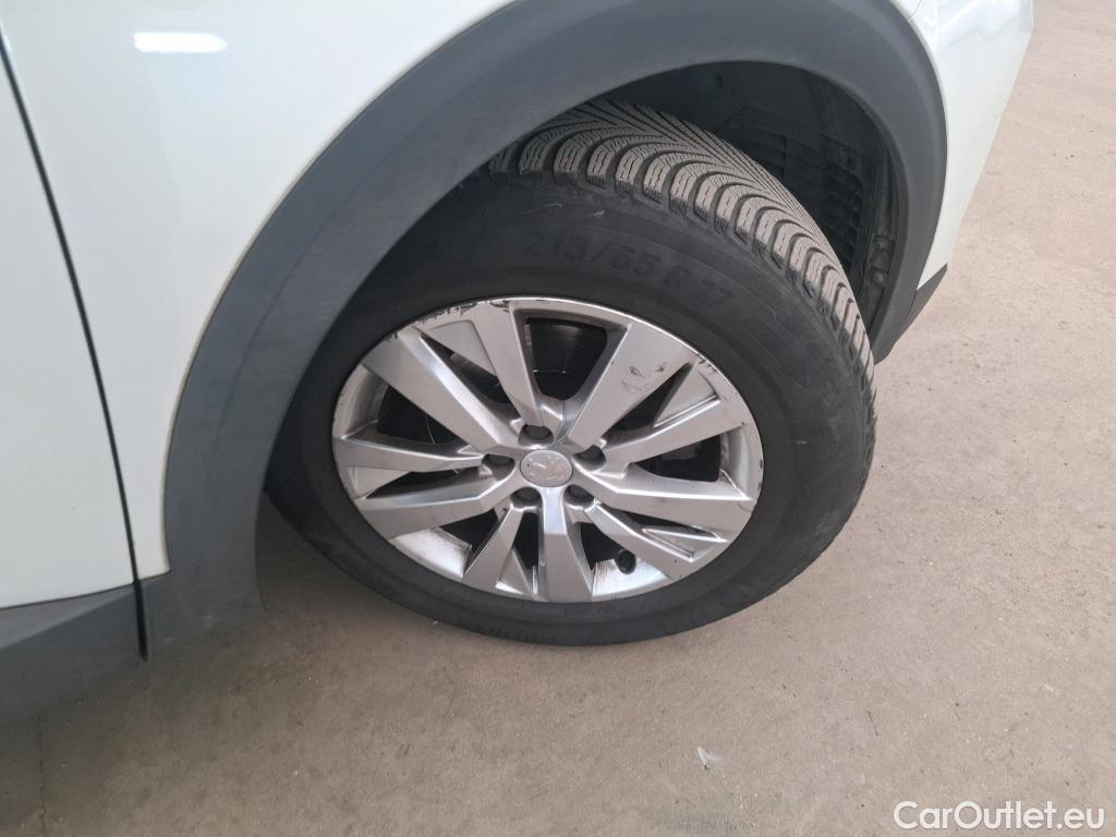  Peugeot  3008  Active Pack 1.2 PureTech 130CV BVA8 E6d #33