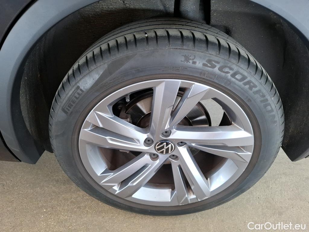  Volkswagen  Tiguan VOLKSWAGEN  / 2020 / 5P / SUV 1.4 eHybrid 245 DSG6 R-Line #41