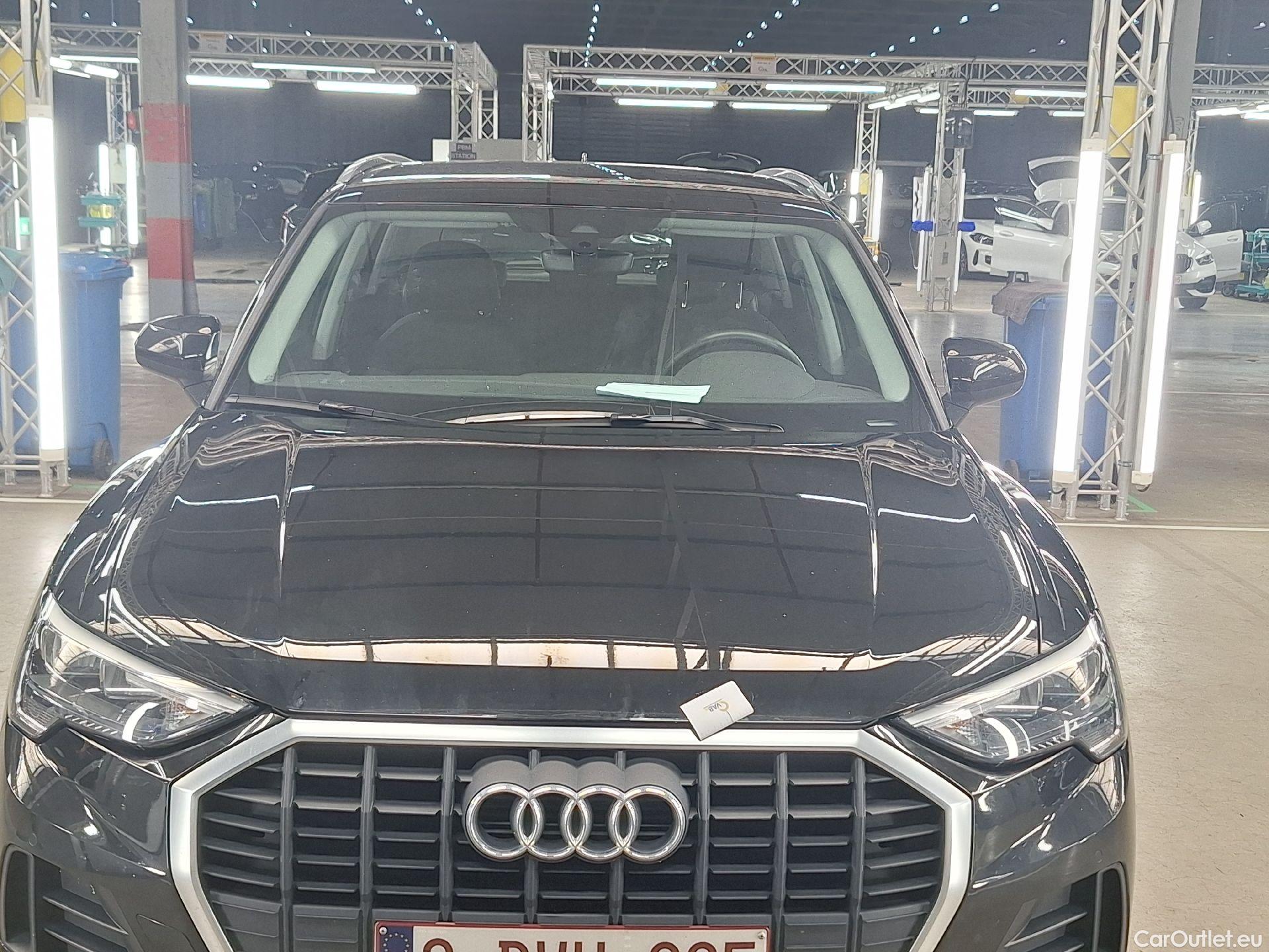  Audi  Q3 Audi,  '18, Audi  35 TFSI S tronic Bus. Ed. Attraction 5d #6