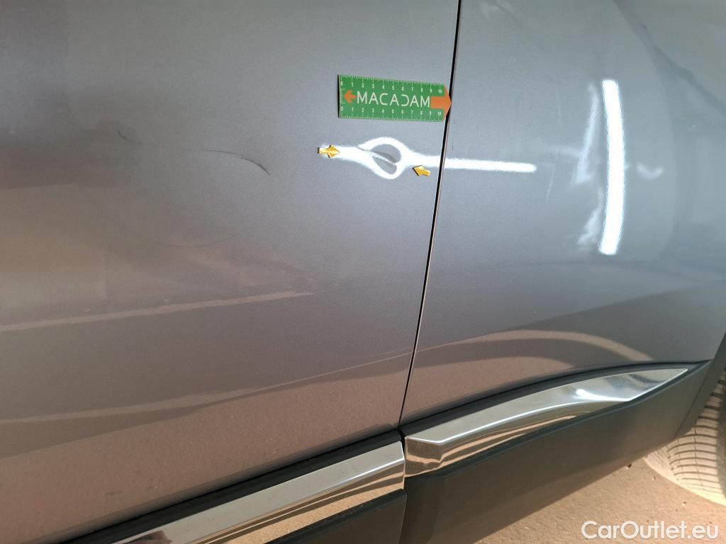  Peugeot  3008 PEUGEOT  / 2020 / 5P / SUV 1.6 HYBRID4 300 E-EAT8 GT #5