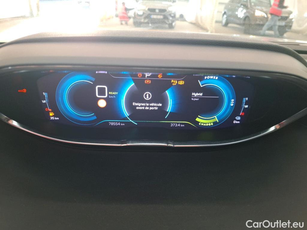  Peugeot  3008 PEUGEOT  / 2020 / 5P / SUV 1.6 HYBRID4 300 E-EAT8 GT #58
