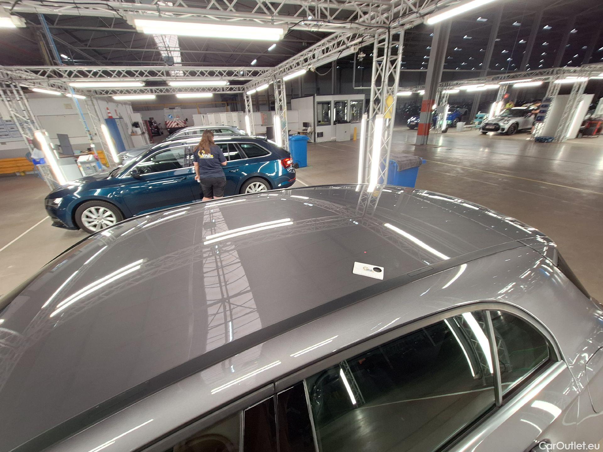  Mercedes  A-Klasse Mercedes, A-Class '18 PHEV, Mercedes-Benz  A 250 e Business Line 5d #3