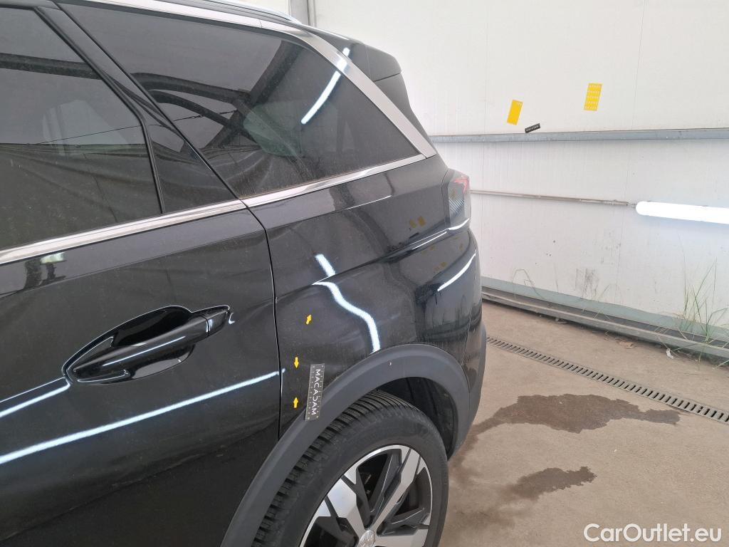  Peugeot  5008 PEUGEOT  / 2020 / 5P / SUV PureTech 130 S&S GT #1