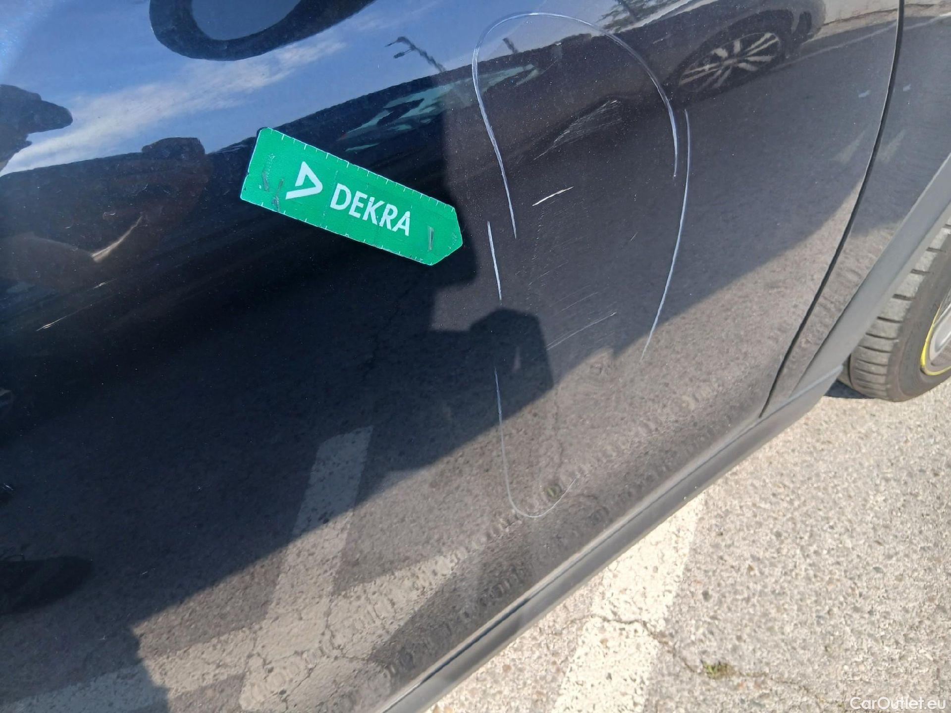  Mini  Mini   / 2021 / 3P / berlina con portón COOPER SE (AC2) #26
