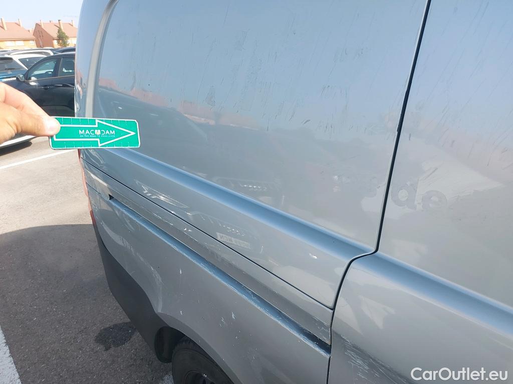  Mercedes  Vito MERCEDES-BENZ  / 2014 / 4P / furgón 111 CDI Larga #32