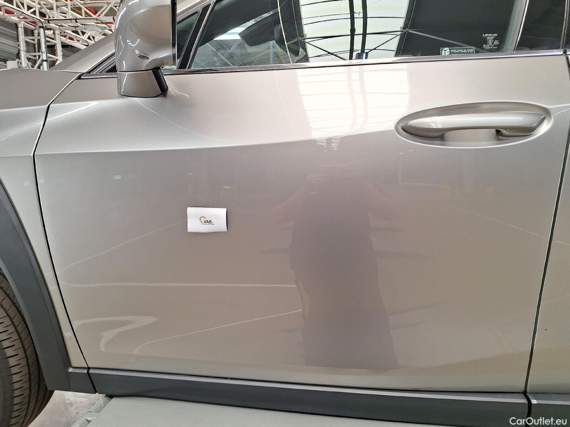  Lexus  UX Lexus,  '18, Lexus  2.0L 250H 4x4 Privilege Line 5d #19