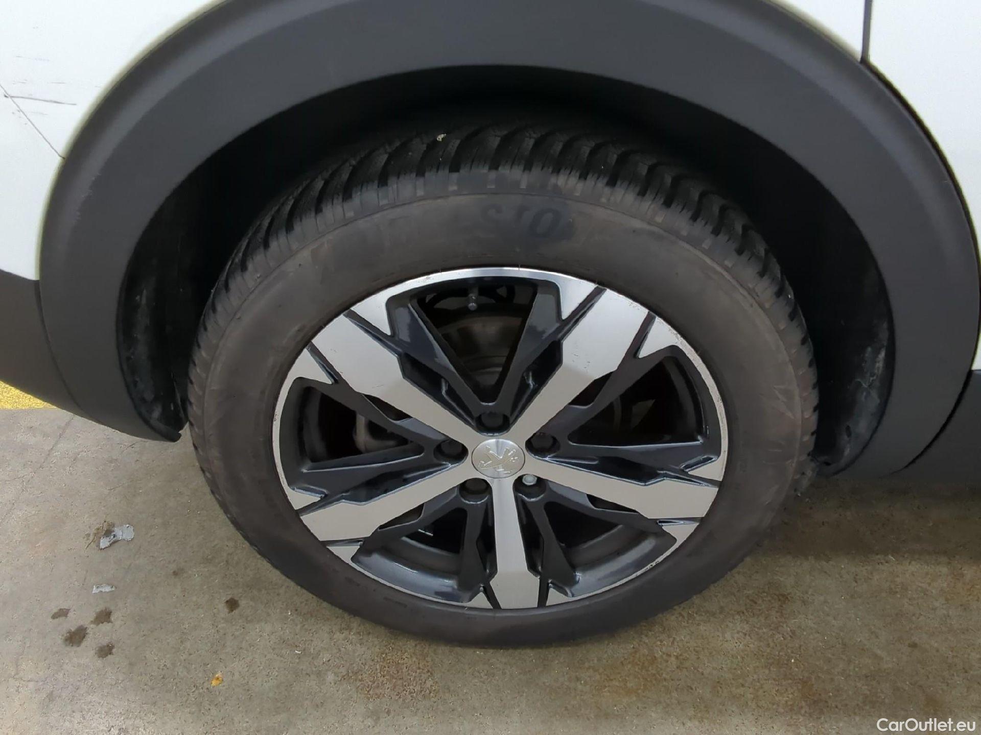  Peugeot  5008  GT Line 1.2 PureTech 130CV BVM6 E6d #4