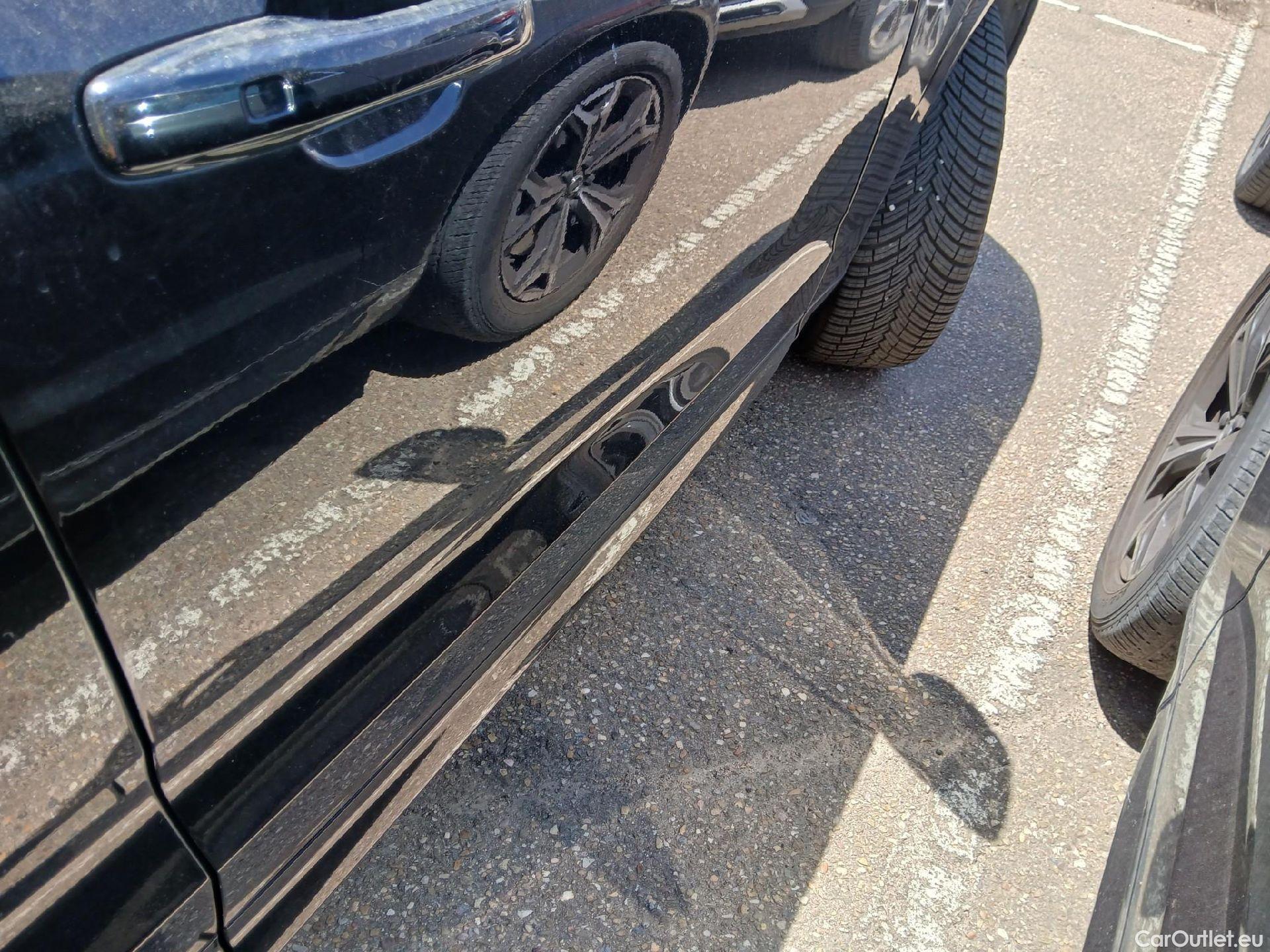  Volvo  XC60 VOLVO  / 2017 / 5P / todoterreno 2.0 B4 D AWD Plus Dark Auto #13