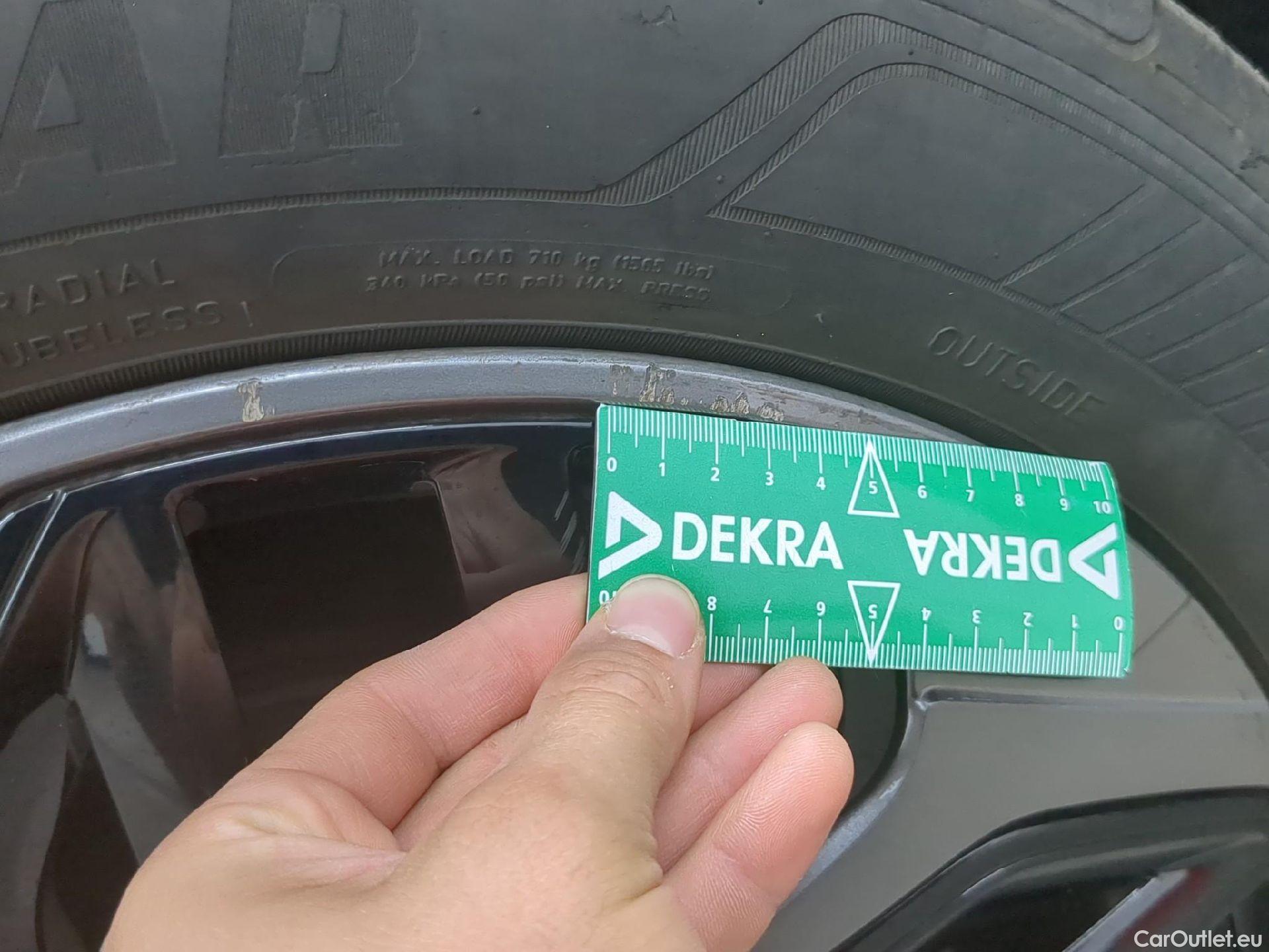  Citroen  C4  X Feel Pack 1.2 PureTech 130CV BVA8 6E #9