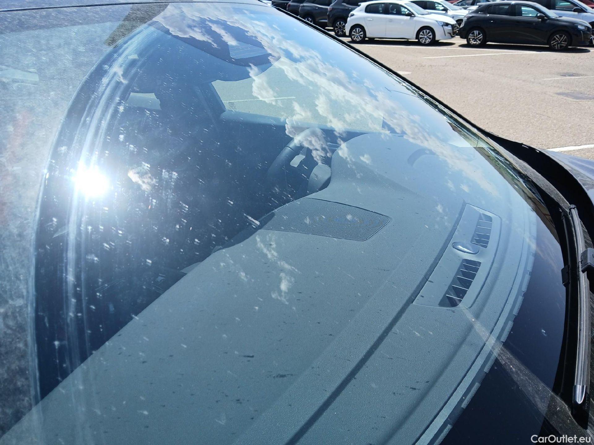  Volvo  XC60 VOLVO  / 2017 / 5P / todoterreno 2.0 B4 D AWD Plus Dark Auto #19
