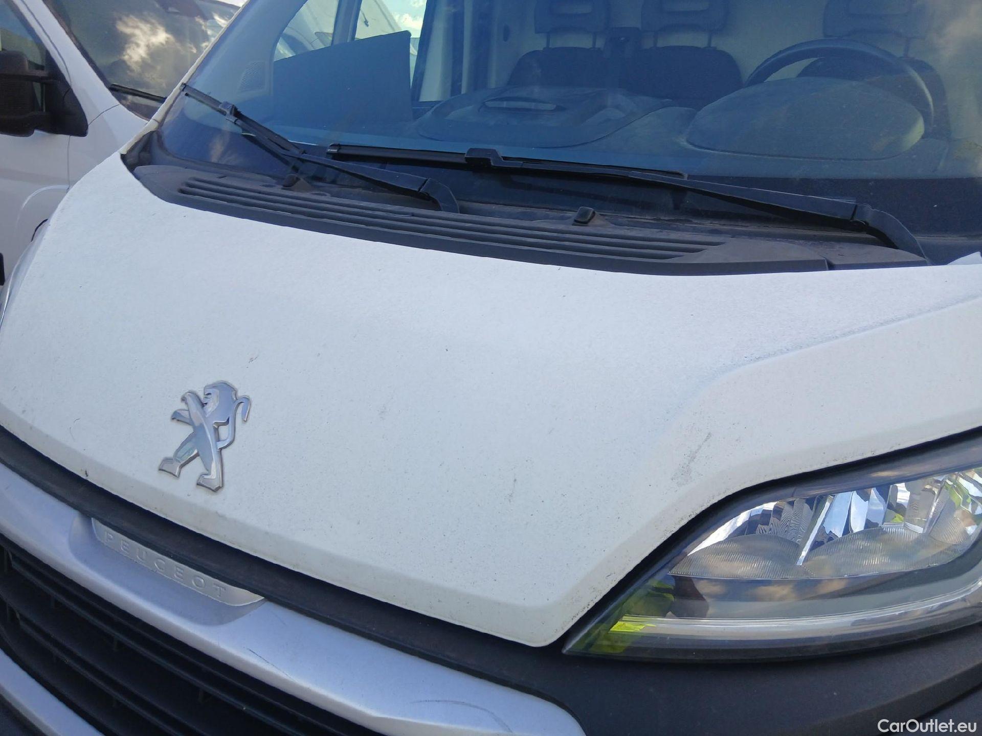  Peugeot  Boxer PEUGEOT  / 2014 / 4P / furgón Pack 335 L2H2 BlueHDi 96KW (130CV) #17
