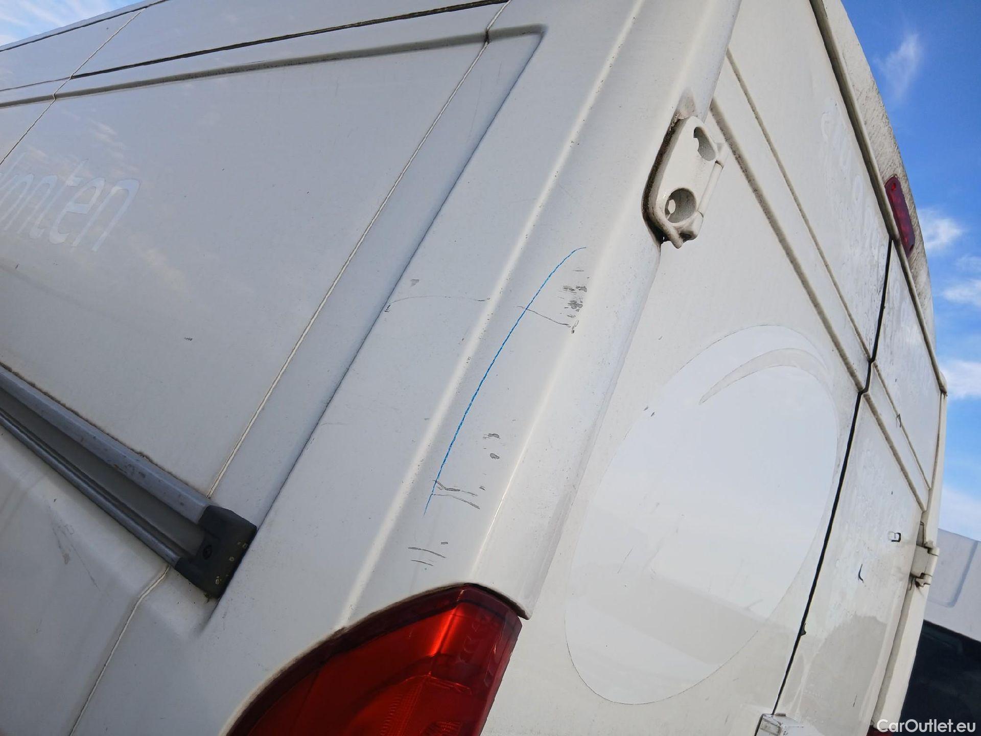  Peugeot  Boxer PEUGEOT  / 2014 / 4P / furgón Pack 335 L2H2 BlueHDi 96KW (130CV) #33
