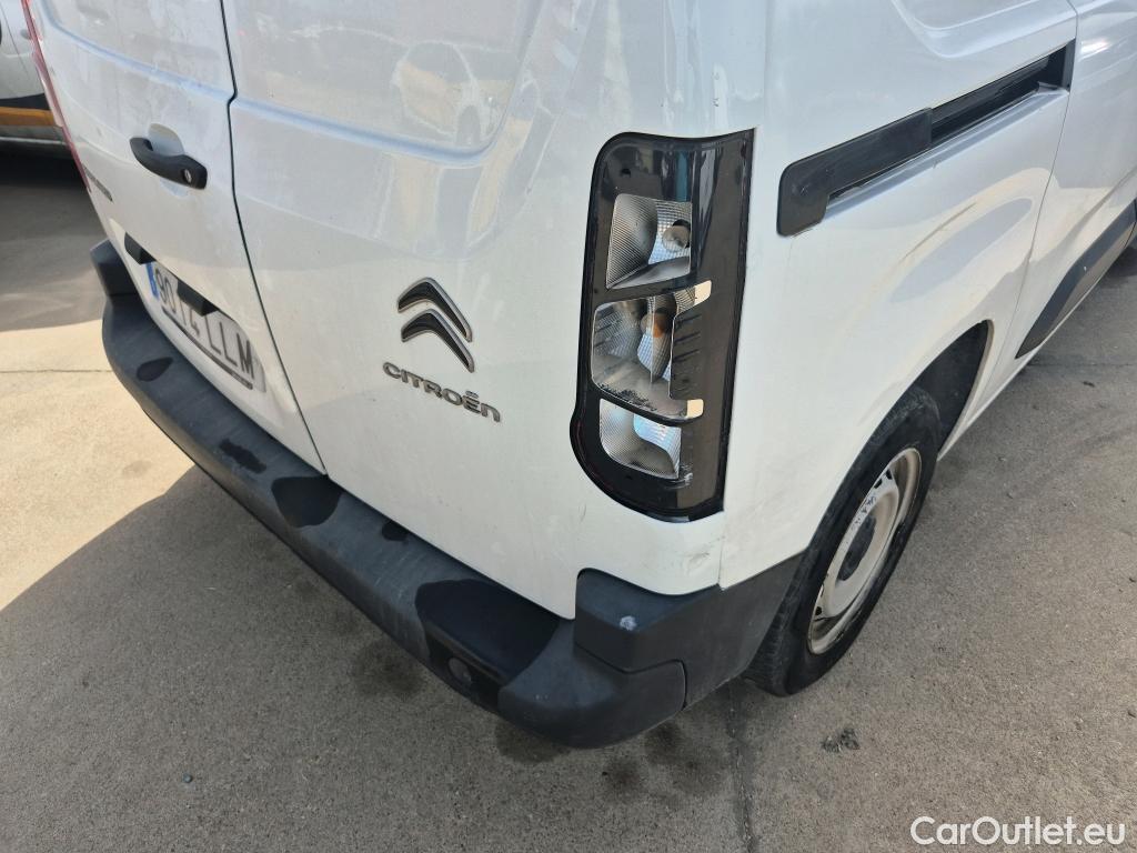  Citroen  Berlingo CITROEN  / 2018 / 3P / furgón derivado de turismo Talla M BlueHDi 100 CONTROL #8