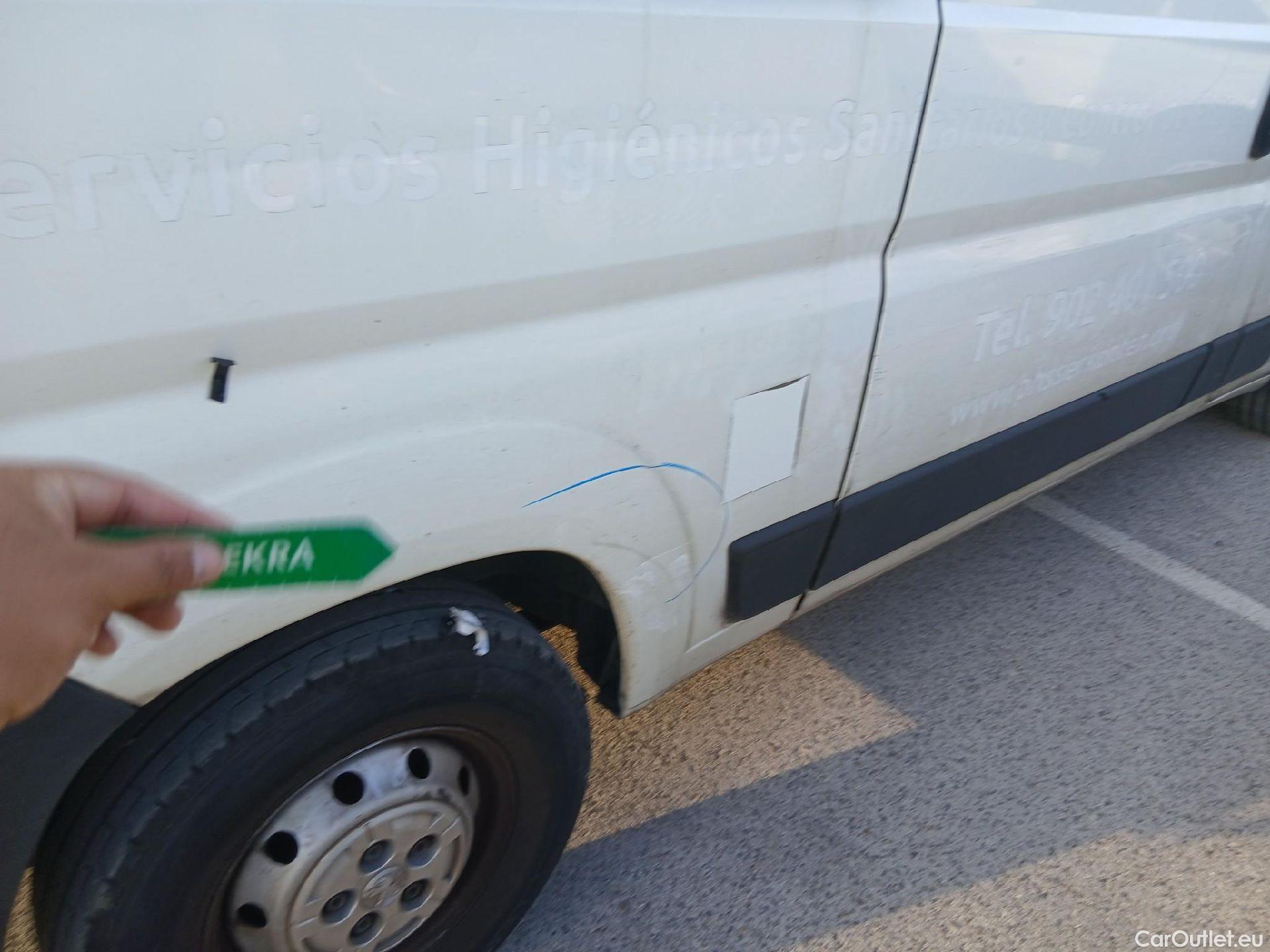  Peugeot  Boxer PEUGEOT  / 2014 / 4P / furgón Pack 335 L2H2 BlueHDi 96KW (130CV) #52
