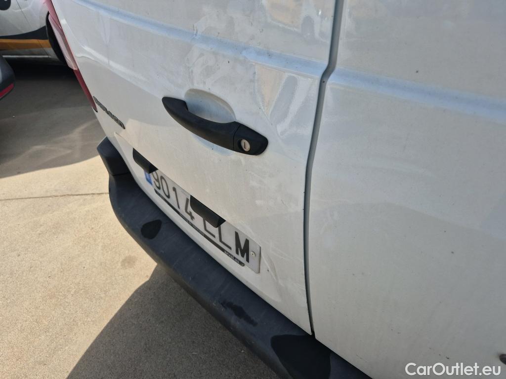  Citroen  Berlingo CITROEN  / 2018 / 3P / furgón derivado de turismo Talla M BlueHDi 100 CONTROL #31