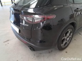  Alfa Romeo   STELVIO ALFA ROMEO / 2017 / 5P / SUV 2.2 TD 210 CV SPRINT AT8 Q4 #44