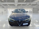  Alfa Romeo   STELVIO ALFA ROMEO / 2017 / 5P / SUV 2.2 TURBO DIESEL 190CV BUSINESS AT8 Q4 #6