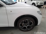  Alfa Romeo   STELVIO ALFA ROMEO / 2017 / 5P / SUV 2.2 TURBO DIESEL 210CV TI AT8 Q4 #57
