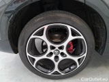  Alfa Romeo  TONALE ALFA ROMEO  / 2022 / 5P / SUV 1.5 160CV HYBRID TCT7 VELOCE #18