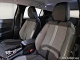  Peugeot  2008 PEUGEOT  / 2019 / 5P / CROSSOVER BLUEHDI 130 EAT8 ALLURE S/S AUT. #11