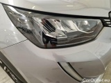  Peugeot  2008 PEUGEOT  / 2019 / 5P / CROSSOVER BLUEHDI 130 EAT8 ALLURE PACK S/S AUT. #53