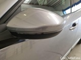  Peugeot  2008 PEUGEOT  / 2019 / 5P / CROSSOVER BLUEHDI 130 EAT8 ALLURE PACK S/S AUT. #90