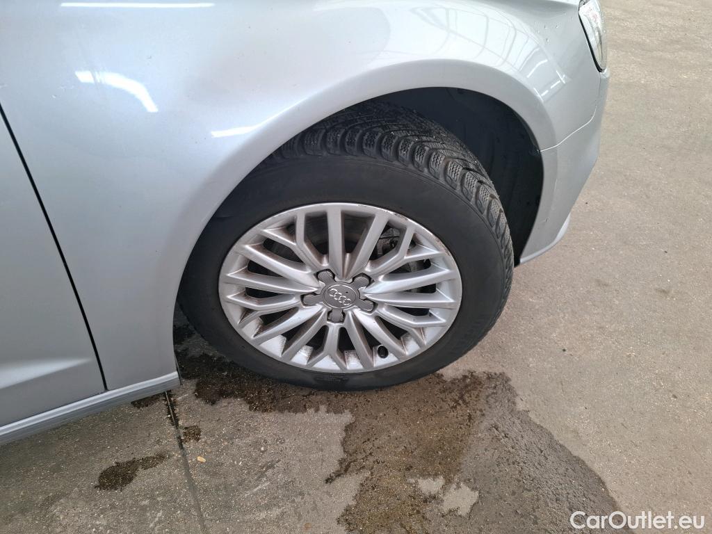  Audi  A3  Sportback Business line 1.6 TDI 115CV BVA7 E6 #33