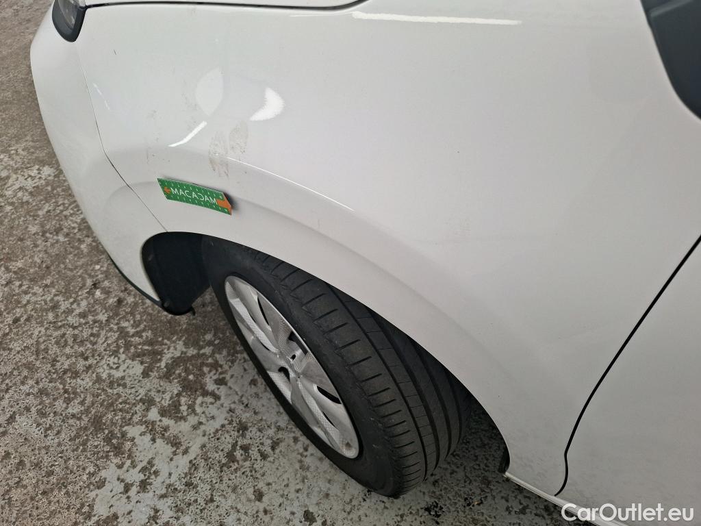  Citroen  C3  Feel Business 1.5 BlueHDI 100CV BVM6 E6d #20