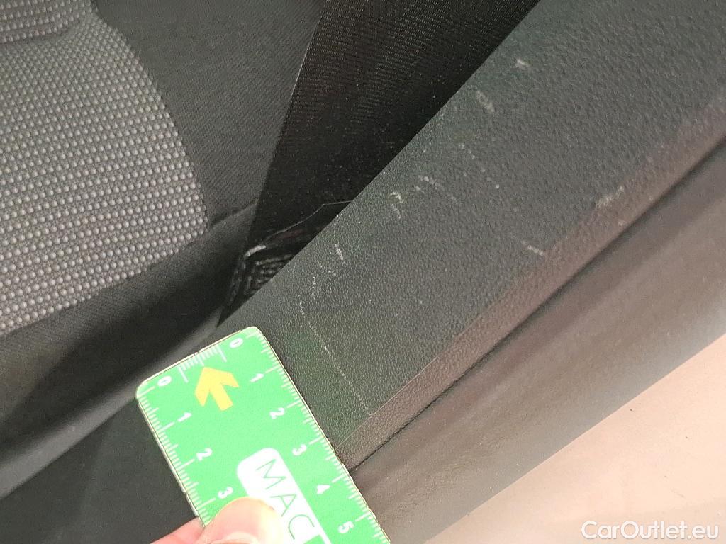  Citroen  C3  Feel 1.2 PureTech 80CV BVM5 E6d #4