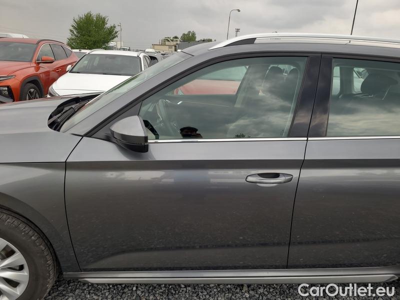  Skoda  KAMIQ -SUV (NW4) (2019)  1.0 TSI 81 Style AT #10