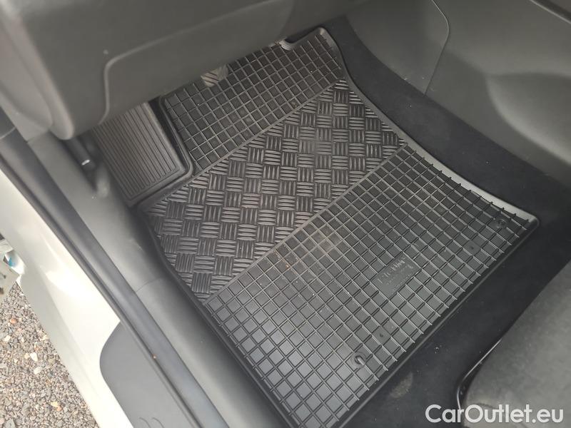  Hyundai  i30   cw (PD)(2017->)  kom.1.5T-GDI Smart 5d #6