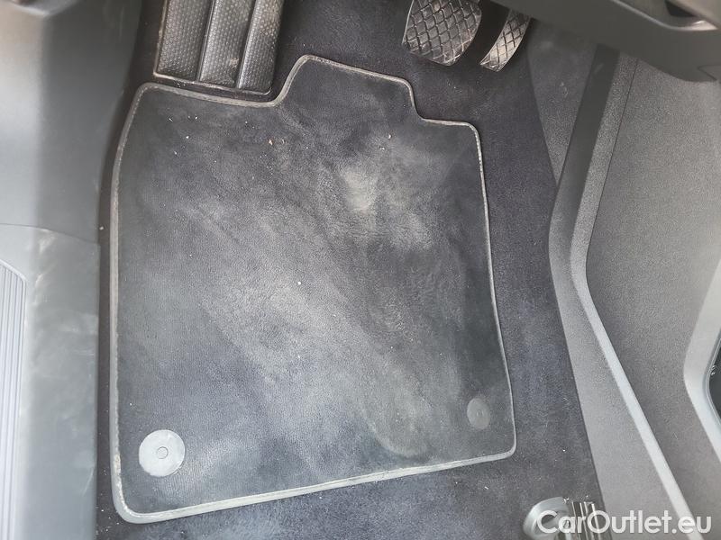  Audi  Q4 E-Tron Q4-e-tron  (F48) (2021) Q4 45 e-tron 195 AT 5d #6