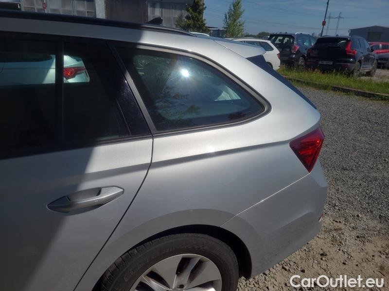  Skoda  Octavia  Combi (NX3)(2020) Oct.C.2.0TDI 110 4x4 Ambit AT #13