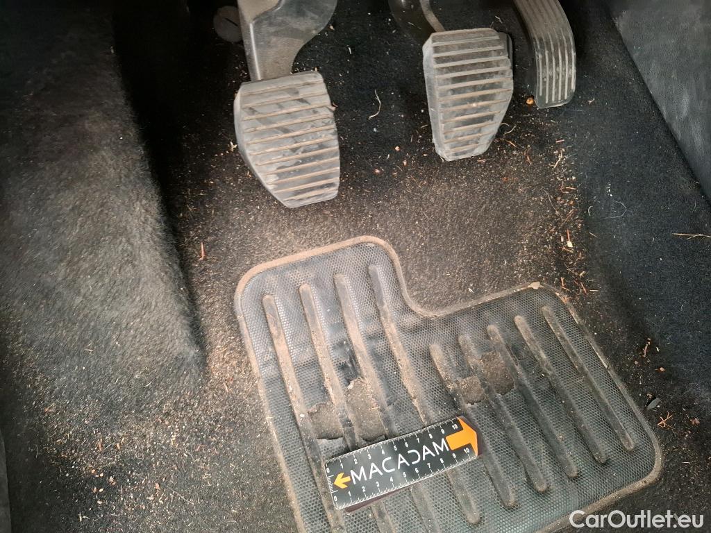  Citroen  C3  Attraction 1.4 HDi 70CV BVM5 E5 #1
