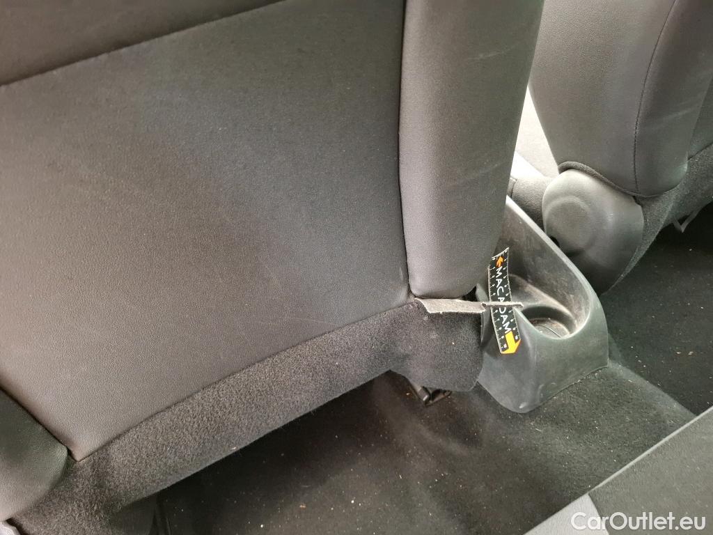  Citroen  C3  Attraction 1.4 HDi 70CV BVM5 E5 #38
