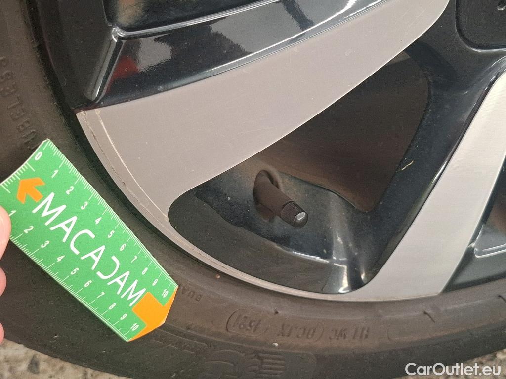  Citroen  C3  Shine 1.2 PureTech 110CV BVA6 E6d #27