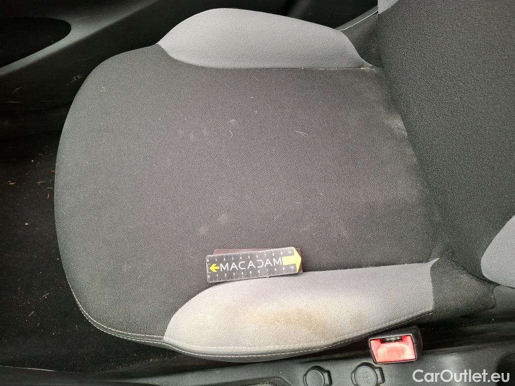  Citroen  C3  Attraction 1.4 HDi 70CV BVM5 E5 #25