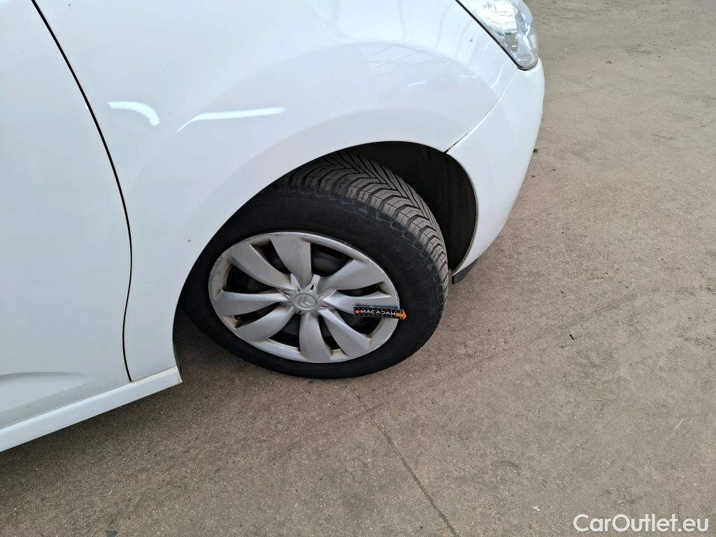  Citroen  C3  Attraction 1.4 HDi 70CV BVM5 E5 #19