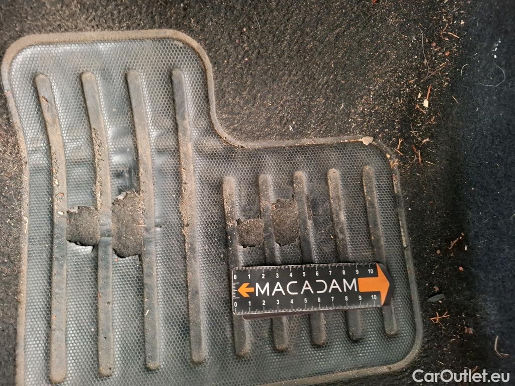  Citroen  C3  Attraction 1.4 HDi 70CV BVM5 E5 #4