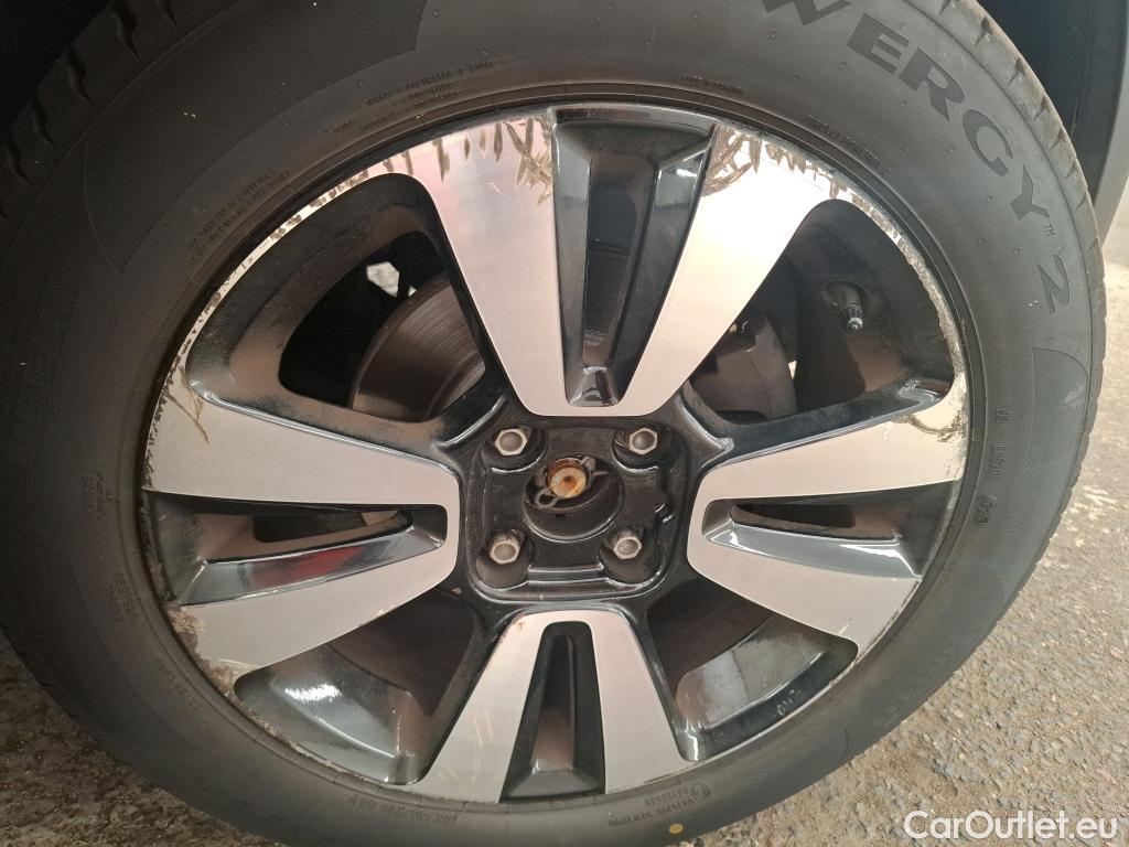  Citroen  C3  Shine 1.2 PureTech 110CV BVA6 E6d #4