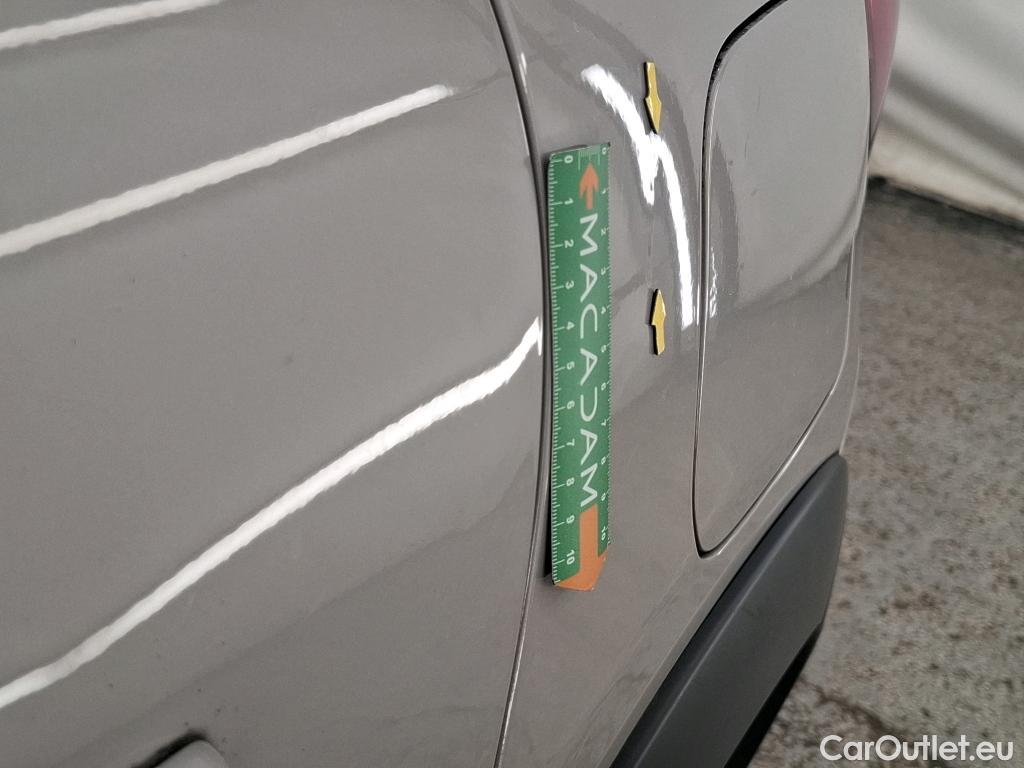  Citroen  C3  Shine 1.2 PureTech 110CV BVA6 E6d #33