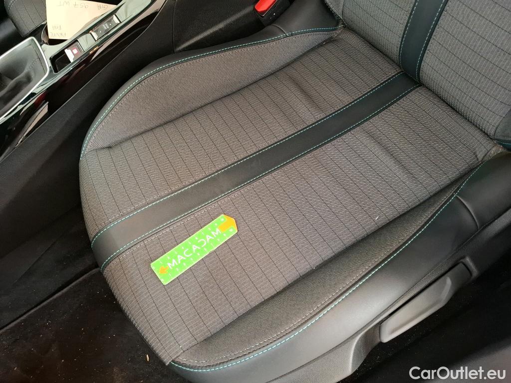  Peugeot  208  Allure Business 1.2 PureTech 100CV BVM6 E6d #2