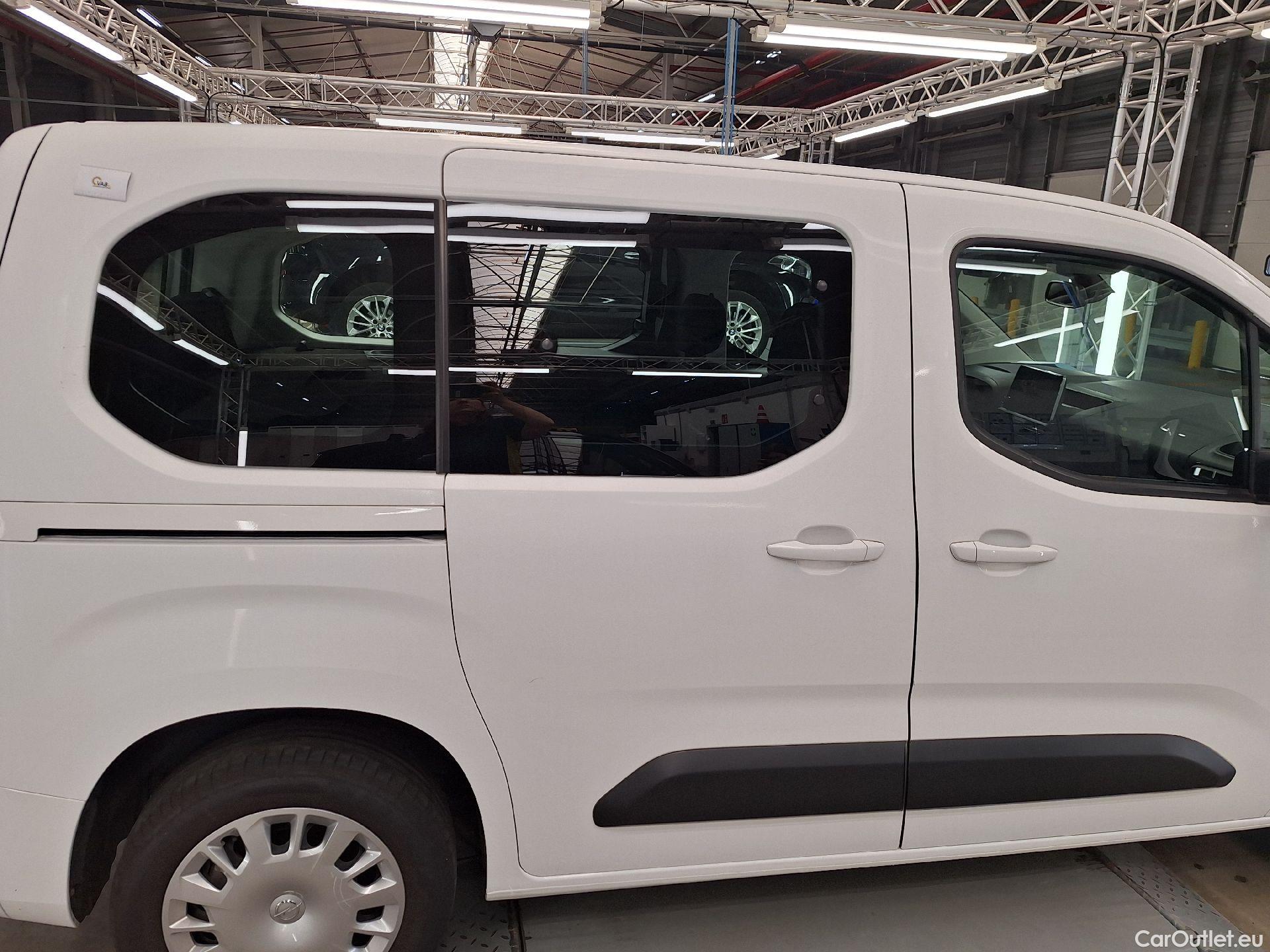  Opel  Combo Opel,  Life '18, Opel  Life 1.2 Turbo Start/Stop Edition L1H1 7pl #19