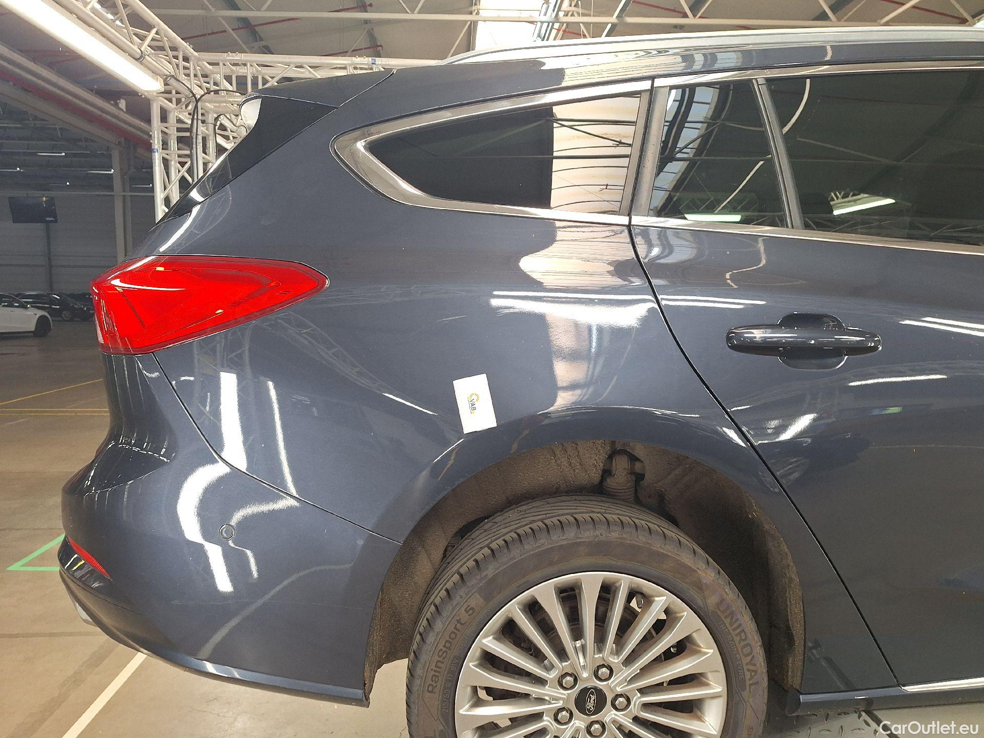  Ford  Focus Ford,  SW '18, Ford  Clipper 1.0i EcoB. 92kW Vignale 5d #14