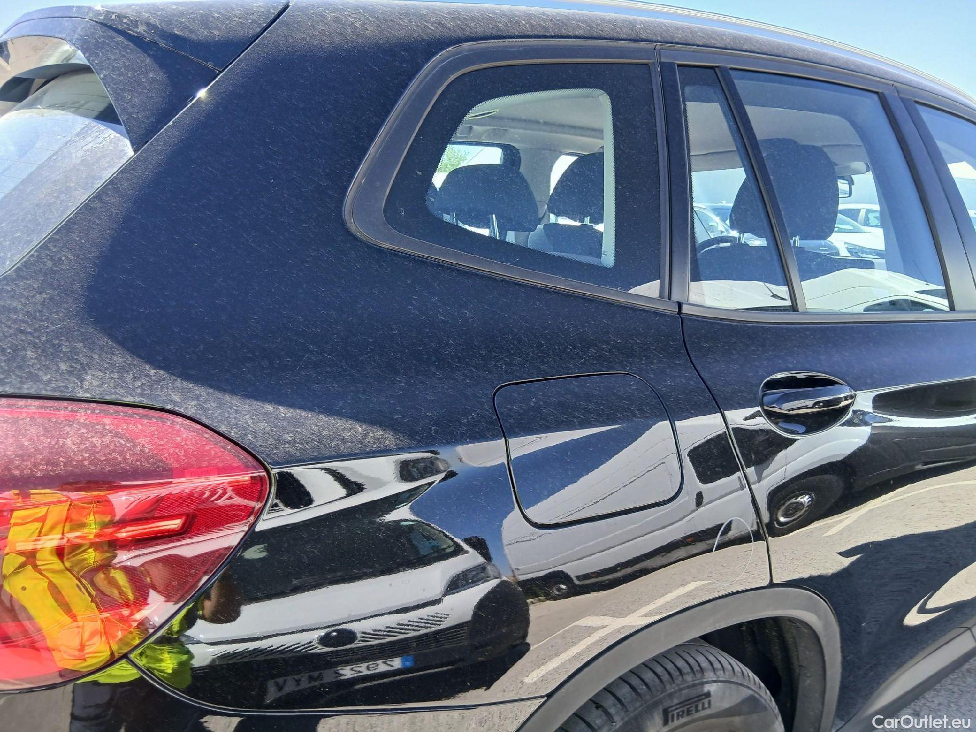  Bmw  X3 BMW  / 2017 / 5P / todoterreno sDrive18d #41