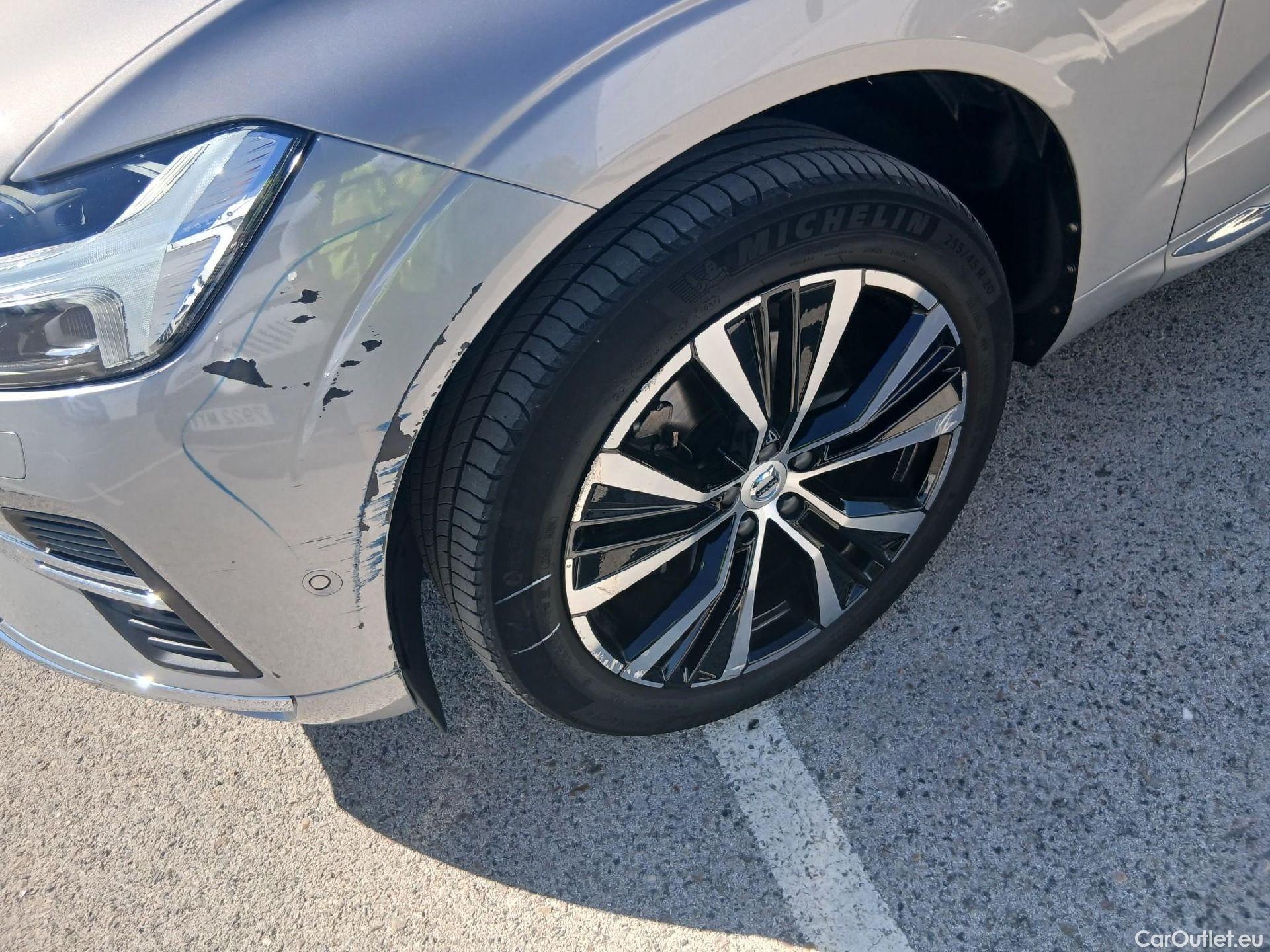  Volvo  XC60 VOLVO  / 2017 / 5P / todoterreno 2.0 T6 AWD Recharge Ultimate Bright Auto #9