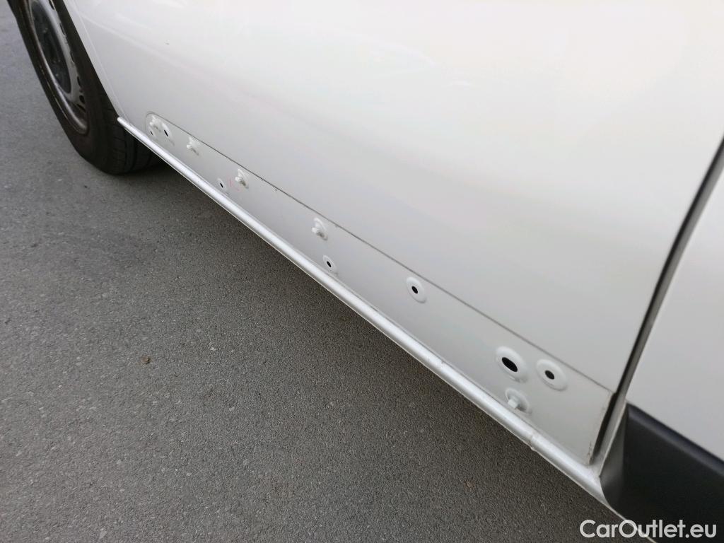  Opel  Vivaro OPEL  / 2019 / 4P / furgón 1.5 Diésel 74kW (100CV) M Std Express #11