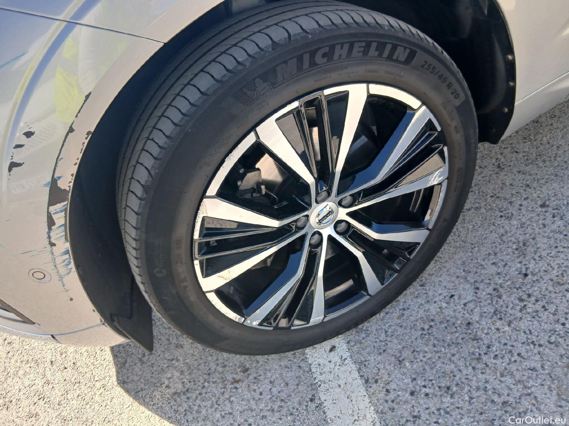  Volvo  XC60 VOLVO  / 2017 / 5P / todoterreno 2.0 T6 AWD Recharge Ultimate Bright Auto #6