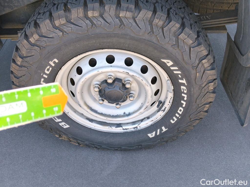  Ford  Ranger FORD  VU 4p 6G pickup 2.2 TDCi 150cv 4x4 Doble Cabina XL #51